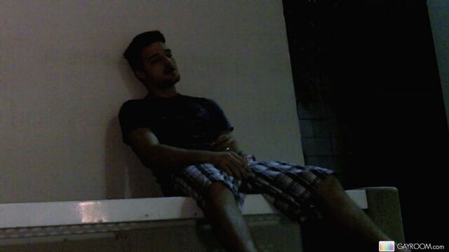 Gay Room - Bored Kryz Perez jacking off in public to GREAT results