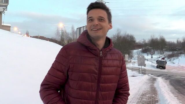 Bigstr - Inked guy enjoying witnertime fuckfest with a hung stud