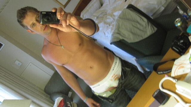 Gay Room - Horny dude Micah Mathews using his favorite toy