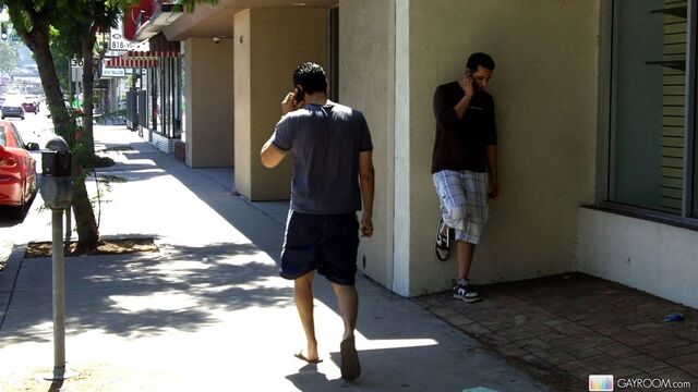 Gay Room - Hardcore gay prank that does not seem too fun