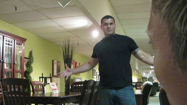 Gay Room - Guy shamelessly masturbates at the local shop