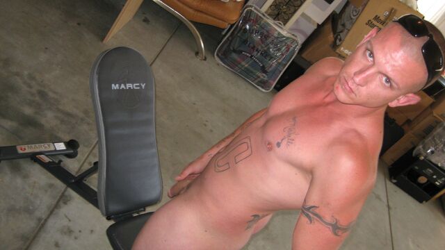 Gay Room - Jt Stryker wants to lift weights and stroke dick too