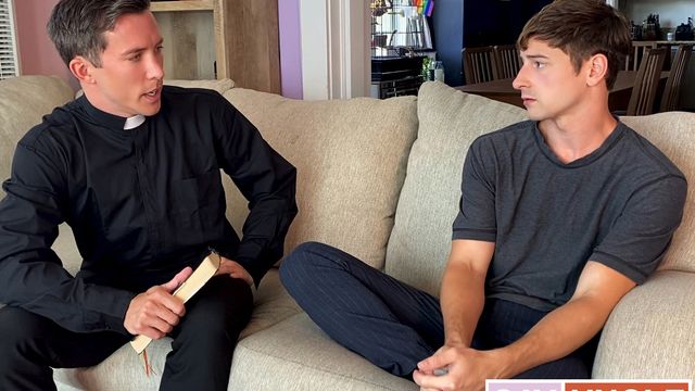 Yes Father - Hung priest Isaac Parker fucks twink Taylor Reign