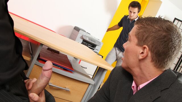 Gay Wire - Denis Reed casting Aslan Brutti in a low-key 3some