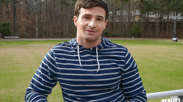 Reality Dudes - Straight guy Erik agrees to bottom for $$$