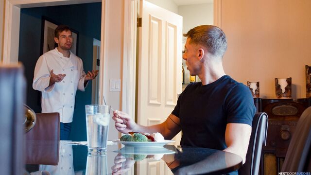 Nextdoor Buddies - Justin Matthews seducing sexy cook David Skylar