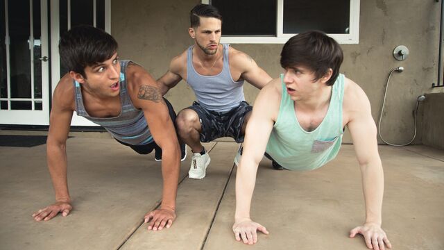 Nextdoor Buddies - Roman Todd fucks his clients, Elliot Finn and Will Braun