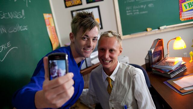 Gay Life Network - Blonde gay anal with horny Jesse Lacroix and Taylor Garrett