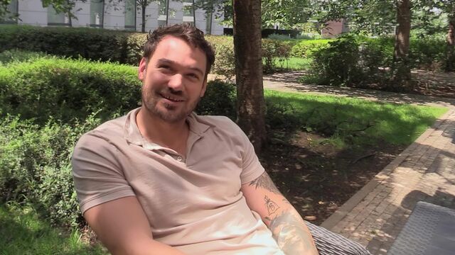 Bigstr - Chubby Czech dude bottoms for a very hard dude