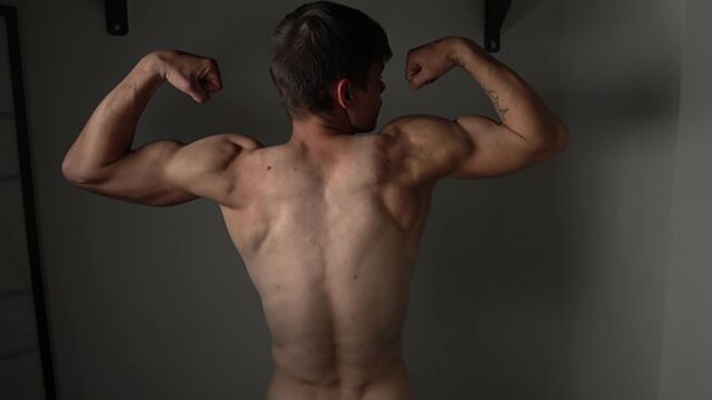 Eastboys - Daniel Donovan is so shredded you are going to love him