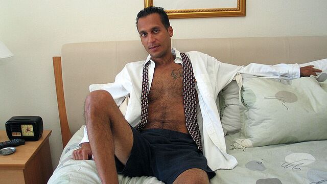 Men Over 30 - Vintage solo scene showing hairy hottie Jessie Rivero