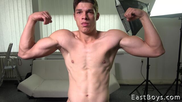 Eastboys - Daniel Donovan is going to work out and lick his own muscles