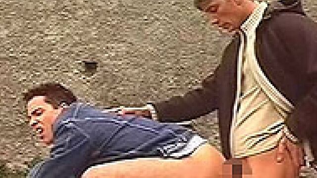 Pride Studios - Casey Prince and Gerry O'Connel want to do it in public