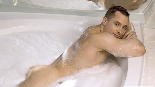 Hot House - Big ass in sights with Collin O'Neal and Antton Harri