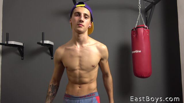 Eastboys - Pablo Gomez is a flexible hottie with perfect muscles