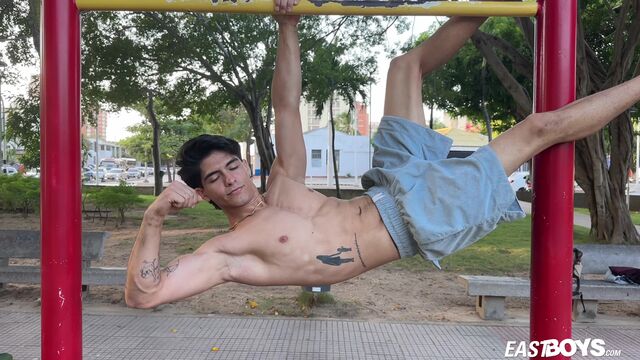 Eastboys - Big-haired hottie Zack Bonnet jacking off like mad