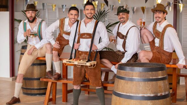 Men.Com - Sexy guys Paddy O'Brian and Luciano find a way to climax