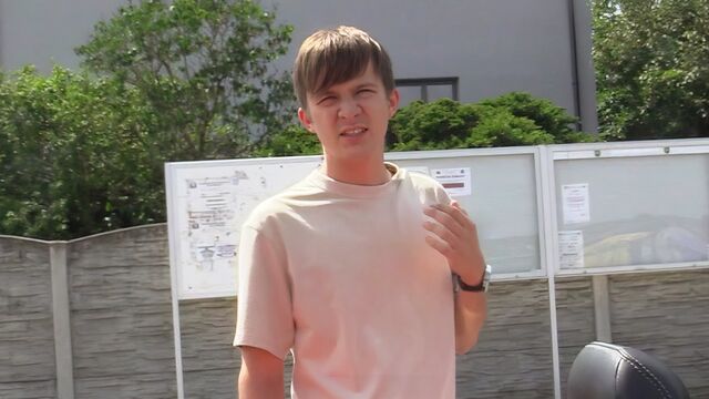 Bigstr - Aggressive fuck with a twink who's in it for money