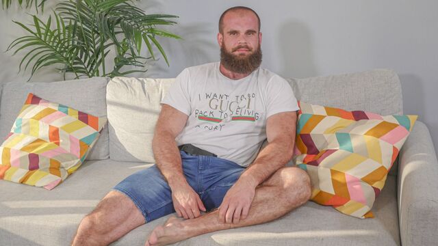 Jawked - Hairy hottie John Barber tugging his meat