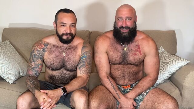 Men Over 30 - Beefcakes Julian Torres and Alex Tikas fuck hard