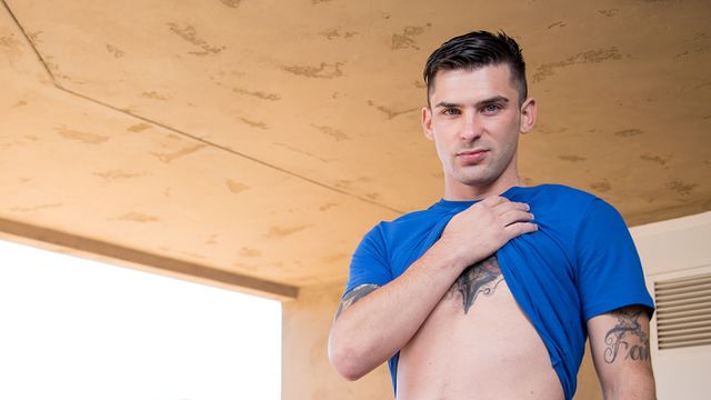 Nextdoor Male - Sinful solo stud James Sinner cums buckets