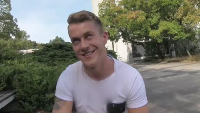 Bigstr - Amateur beefcake gets banged on the bench