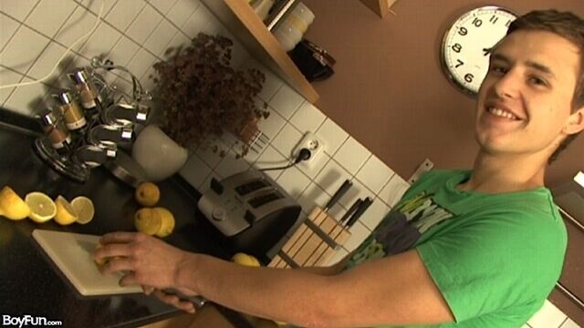 BoyFun - Dominic is a solo hottie who wants to ORGASM on the floor