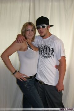 Nextdoor Studios - Slim and Amy pulling at the strings, it's so hot