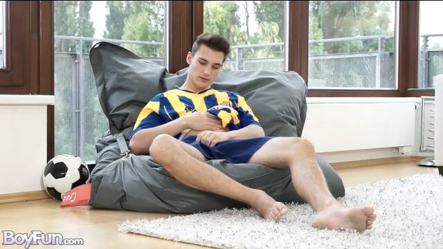 BoyFun - Martin Polnak inserts fingers into his tight little ass