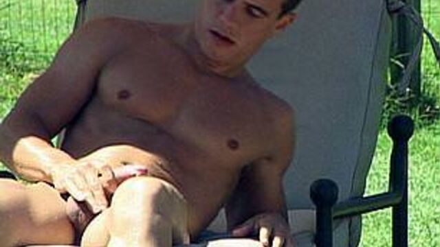 Nextdoor Studios - Tommy D and Marcus A get competitive with their stroking