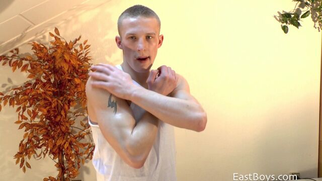 Eastboys - Brian Owen shows just how beefy he fucking is