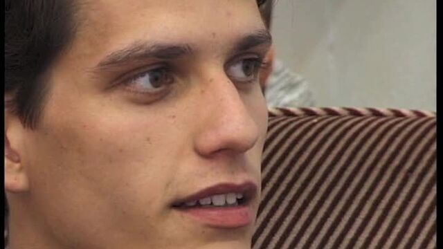 Eastboys - Mario Arias in a bisexual threesome super-fuck