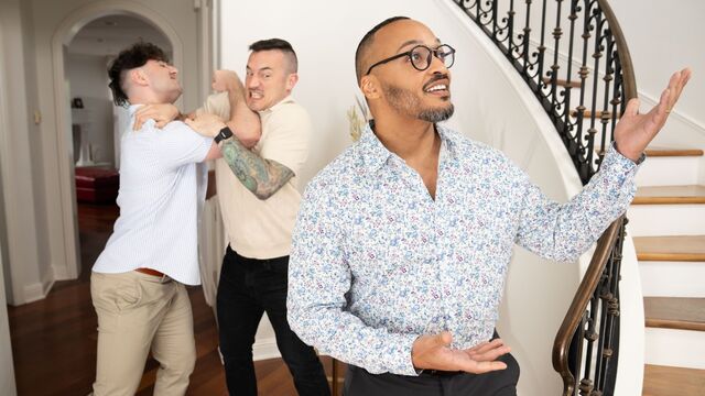 Men.Com - Dillon Diaz eats cum to sell the property faster