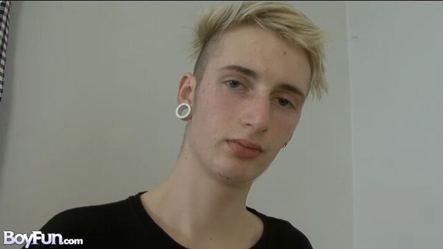 BoyFun - Duey Gretl looks cool while jacking his hard peen