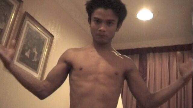Eastboys - Ricky Iglesias flexing to show off his insane body