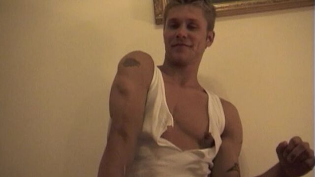 Eastboys - Shredded dude getting jerked off on a bed