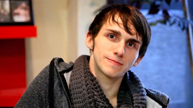 Gay Life Network - Alex Todd Cozy Scarf Chat Turns Into Solo Interview