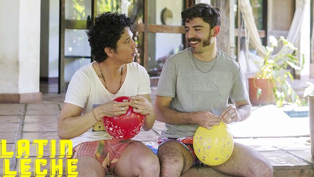 Latin Leche - Latin hotties fuck shamelessly outdoors