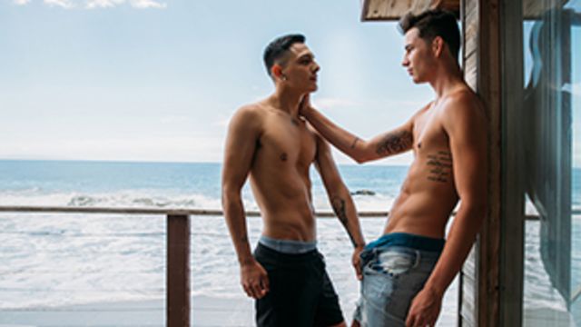 Cocky Boys - Beach bums Küper & Mateo Vice fuck indoors