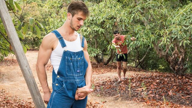 Nextdoor Studios - Voyeur Ian Greene riding Donte Thick's thick cock