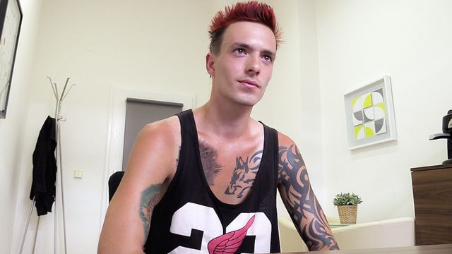 Bigstr - Dude with dyed hair gets interviewed and analyzed in POV