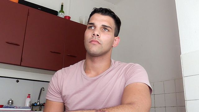 Bigstr - Amateur Euro dude has to take it up the butt