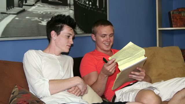 Reality Dudes - Roommates Shawn Allen and Zane Anders fuck on the couch