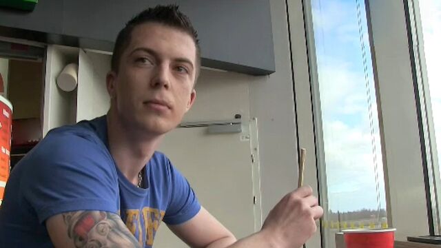 Bigstr - Gorgeous butthole fucked in a parked car