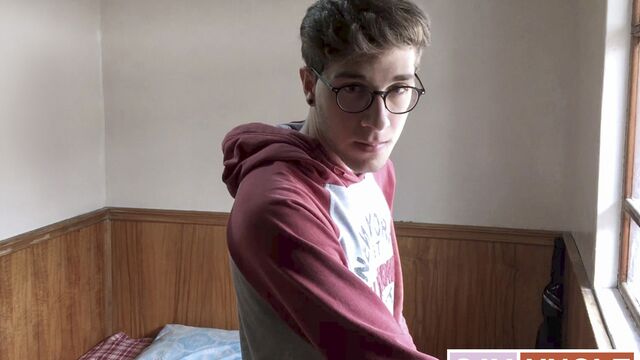 Latin Leche - Solo jerk off video starring oily hottie Arthur Joseph